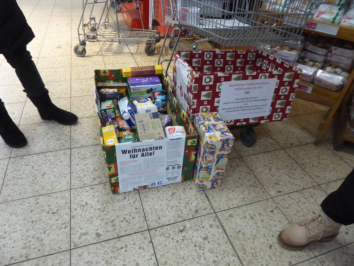 Der Geschenkekarton füllt sich bereits.